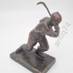 Хоккеист. 1950е годы. Металл.